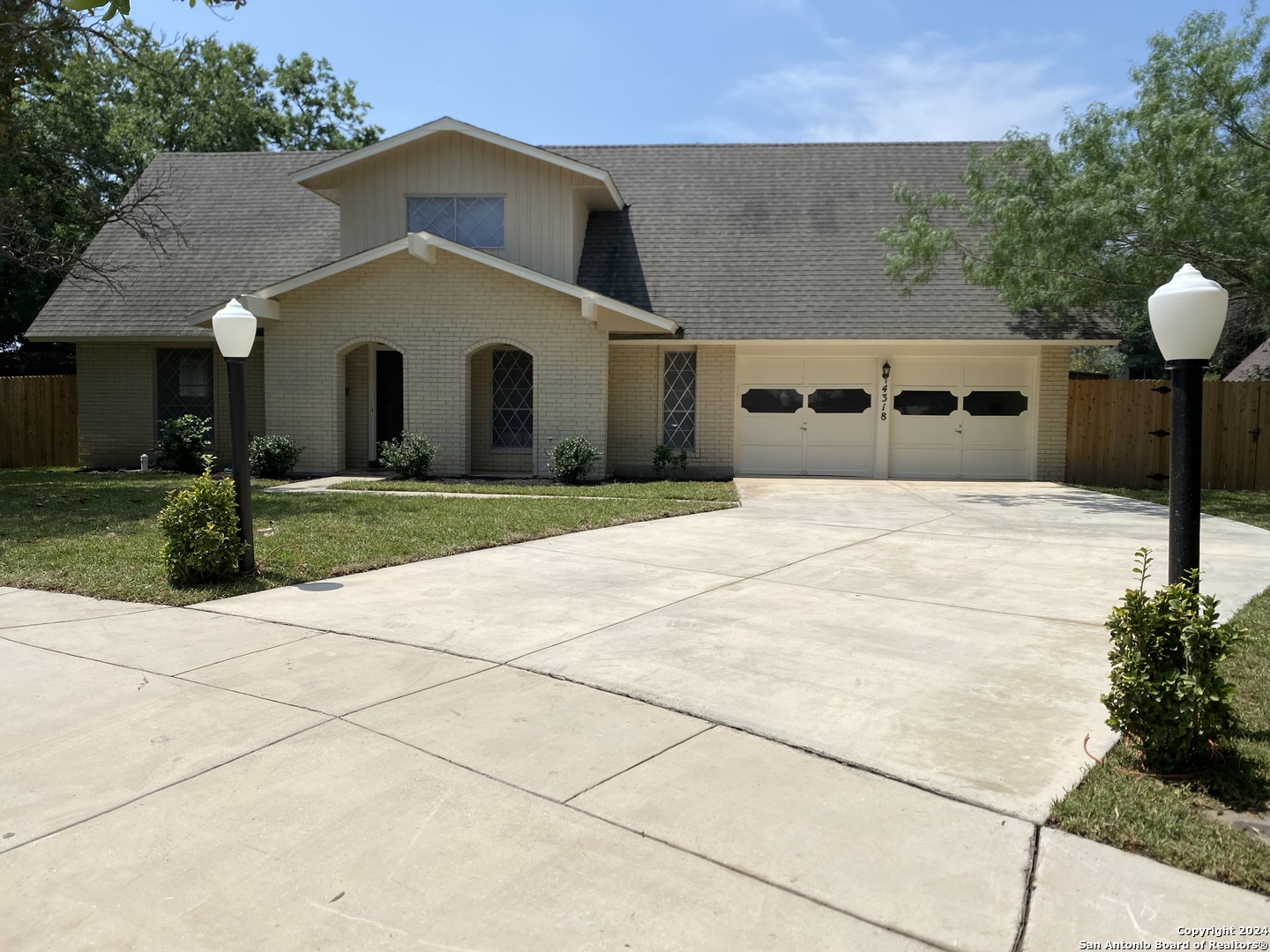 4318 Windswept San Antonio TX 78217