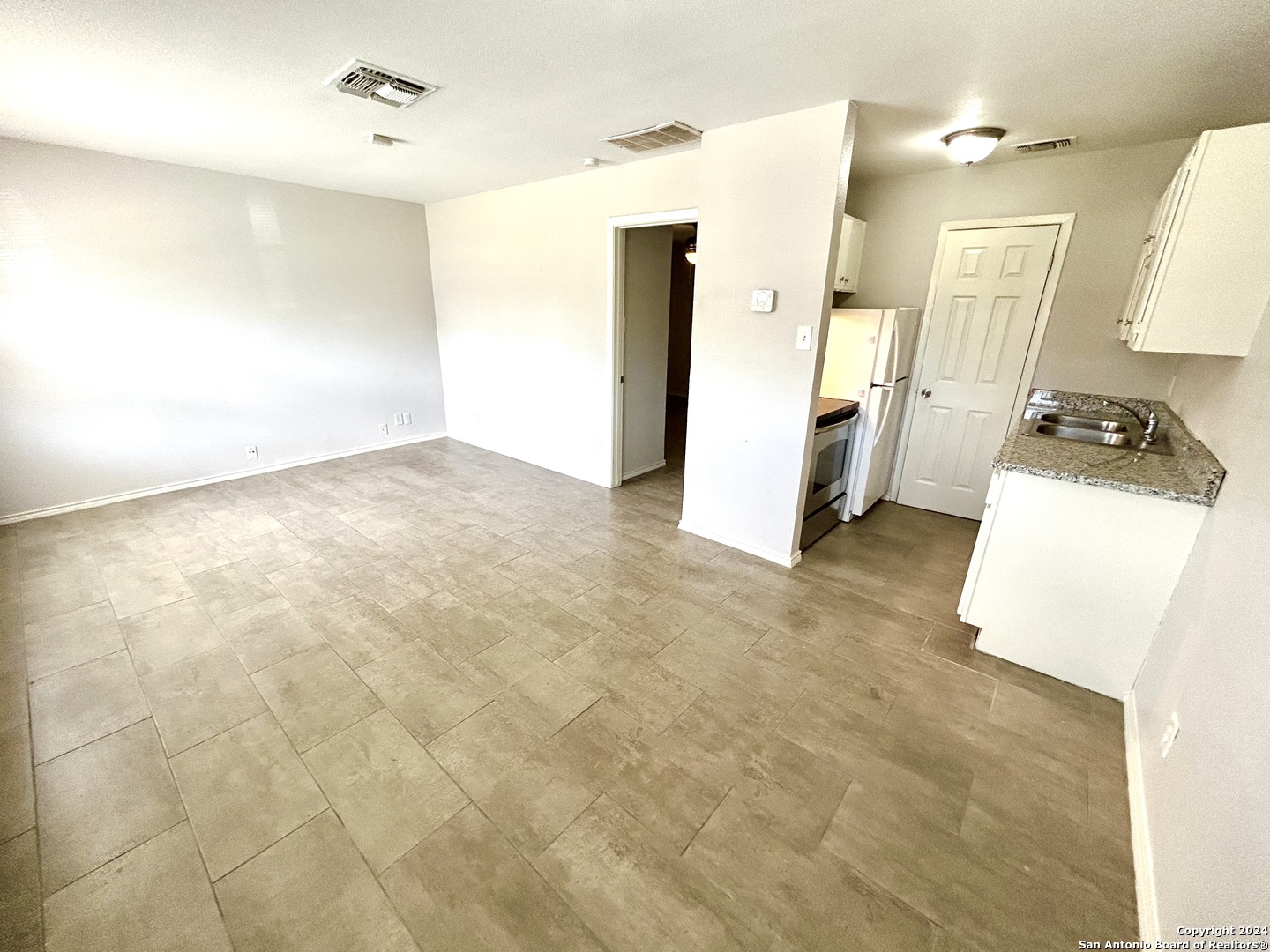 643 W Summit Avenue San Antonio TX 78212