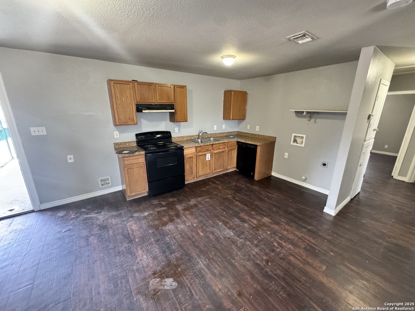 830 W Hutchins San Antonio TX 78221