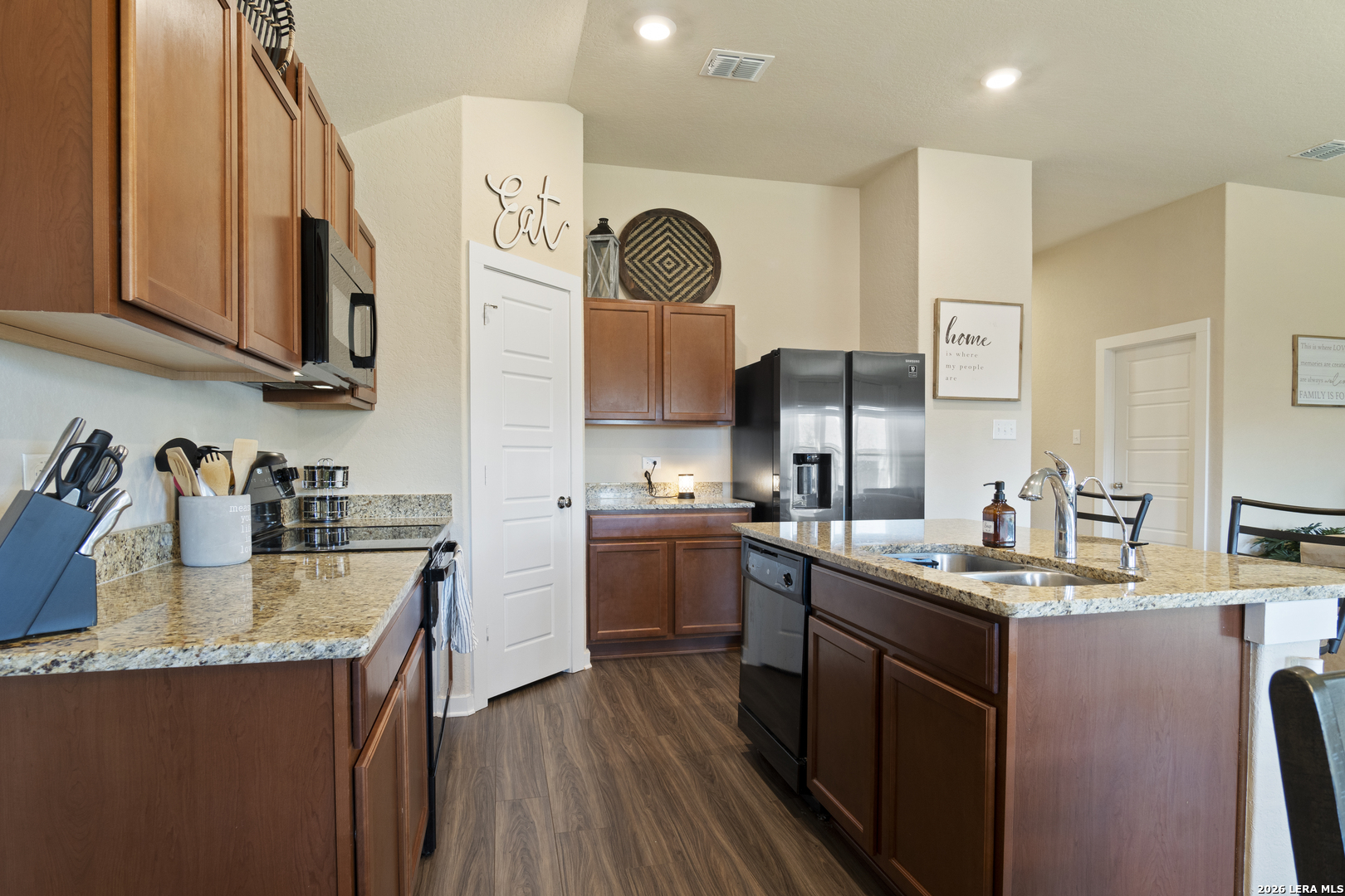 6830 Diamond San Antonio TX 78242