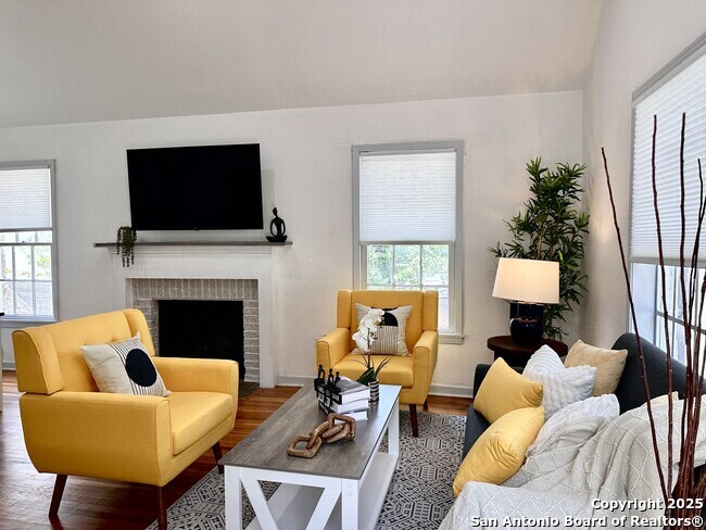 112 E Sunset Road San Antonio TX 78209