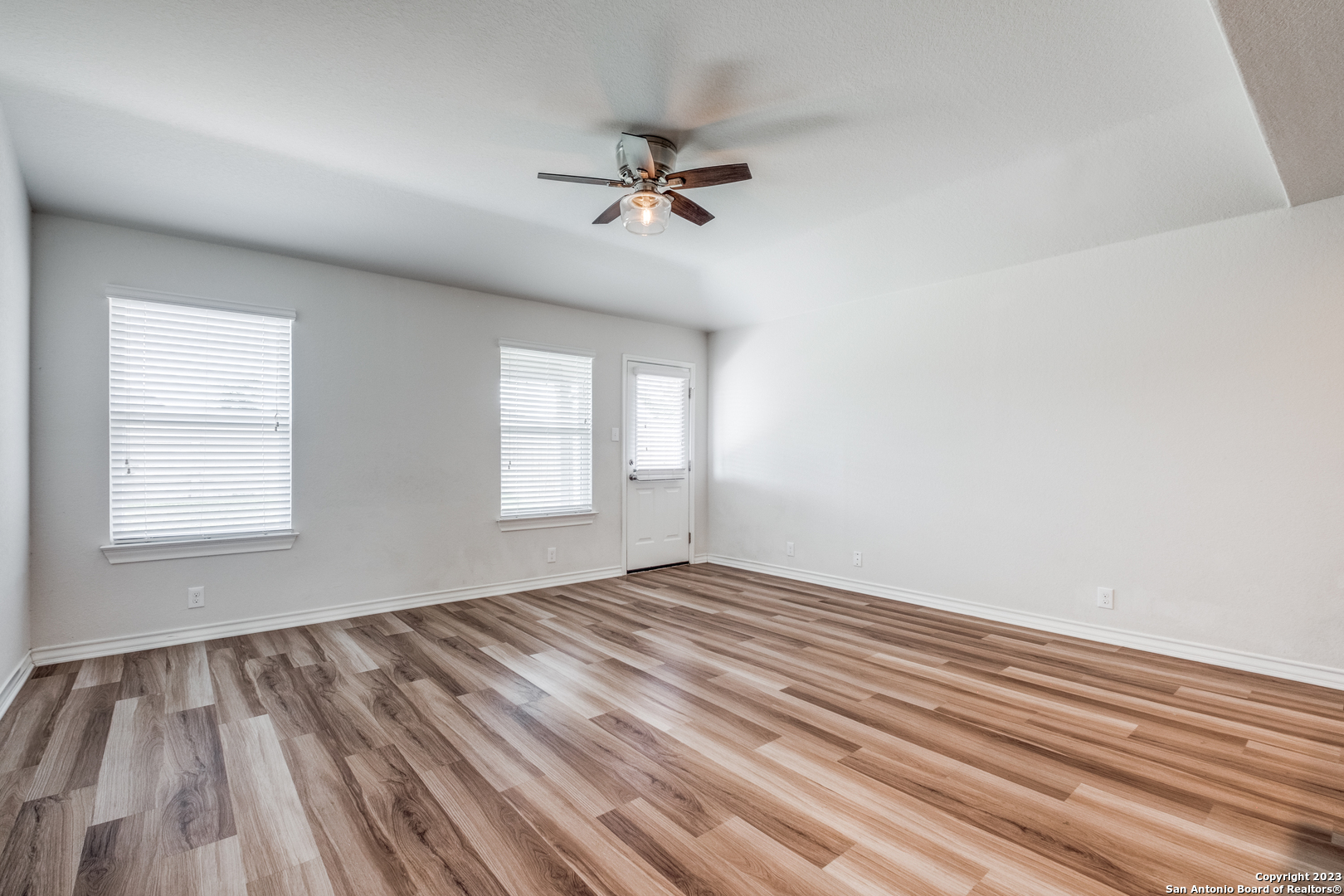 8927 Taylor Grove San Antonio TX 78254