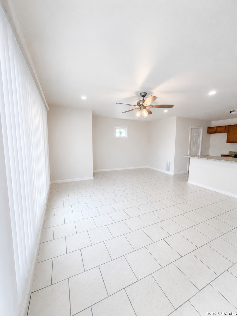 7234 Coral Springs San Antonio TX 78250
