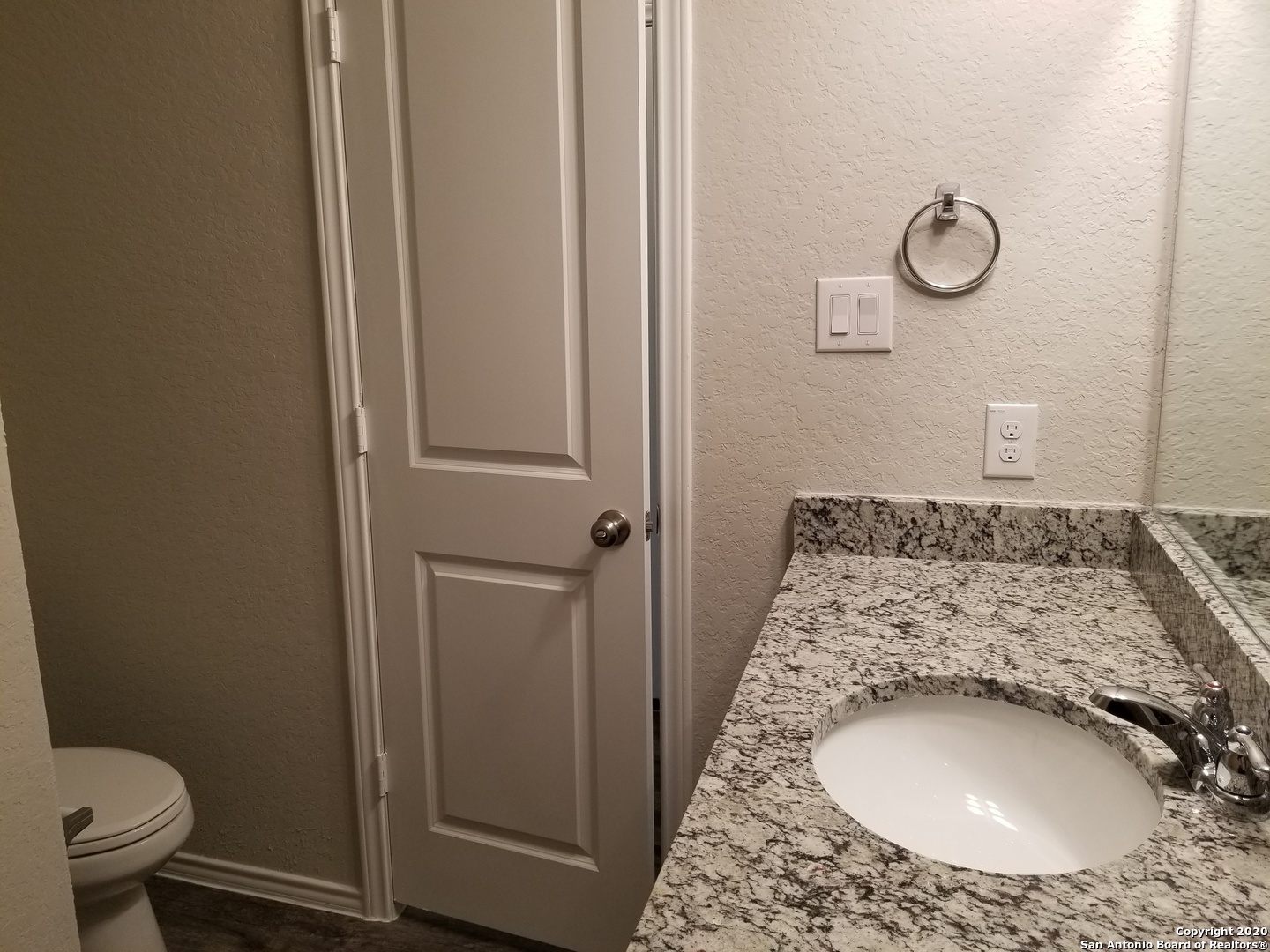 10403 Midsummer Meadow Converse TX 78109