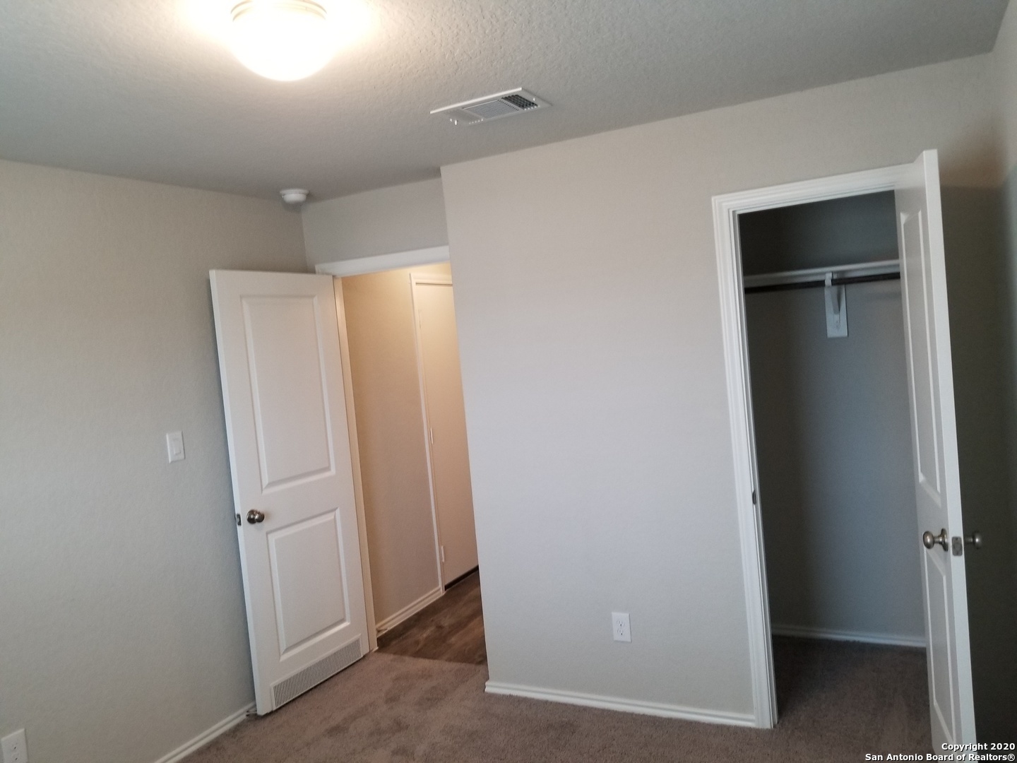 10403 Midsummer Meadow Converse TX 78109
