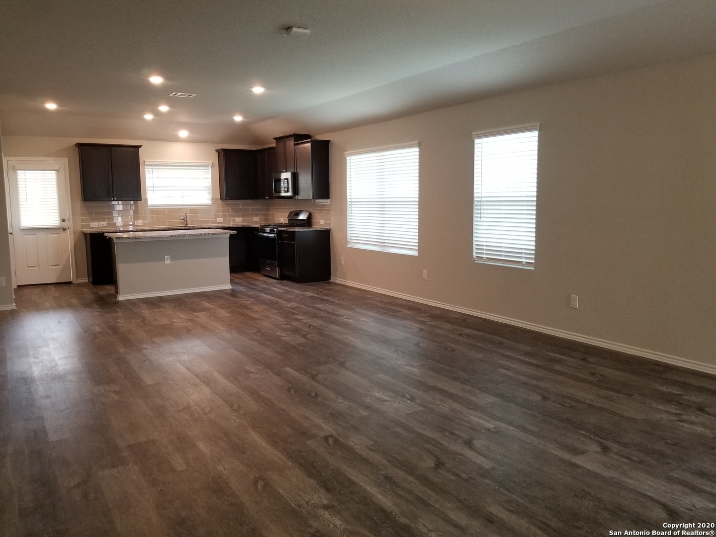 10403 Midsummer Meadow Converse TX 78109