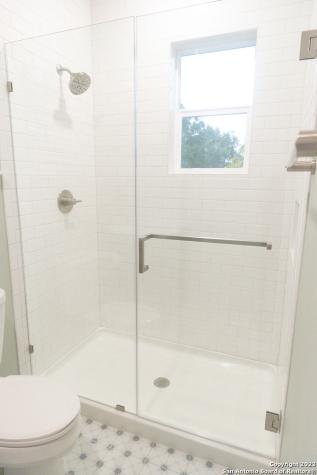 114 Glenwood Court San Antonio TX 78210