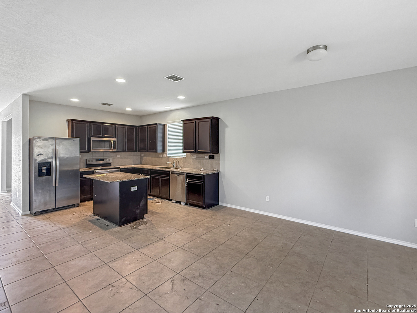 8734 Anton Schumann Drive Converse TX 78109