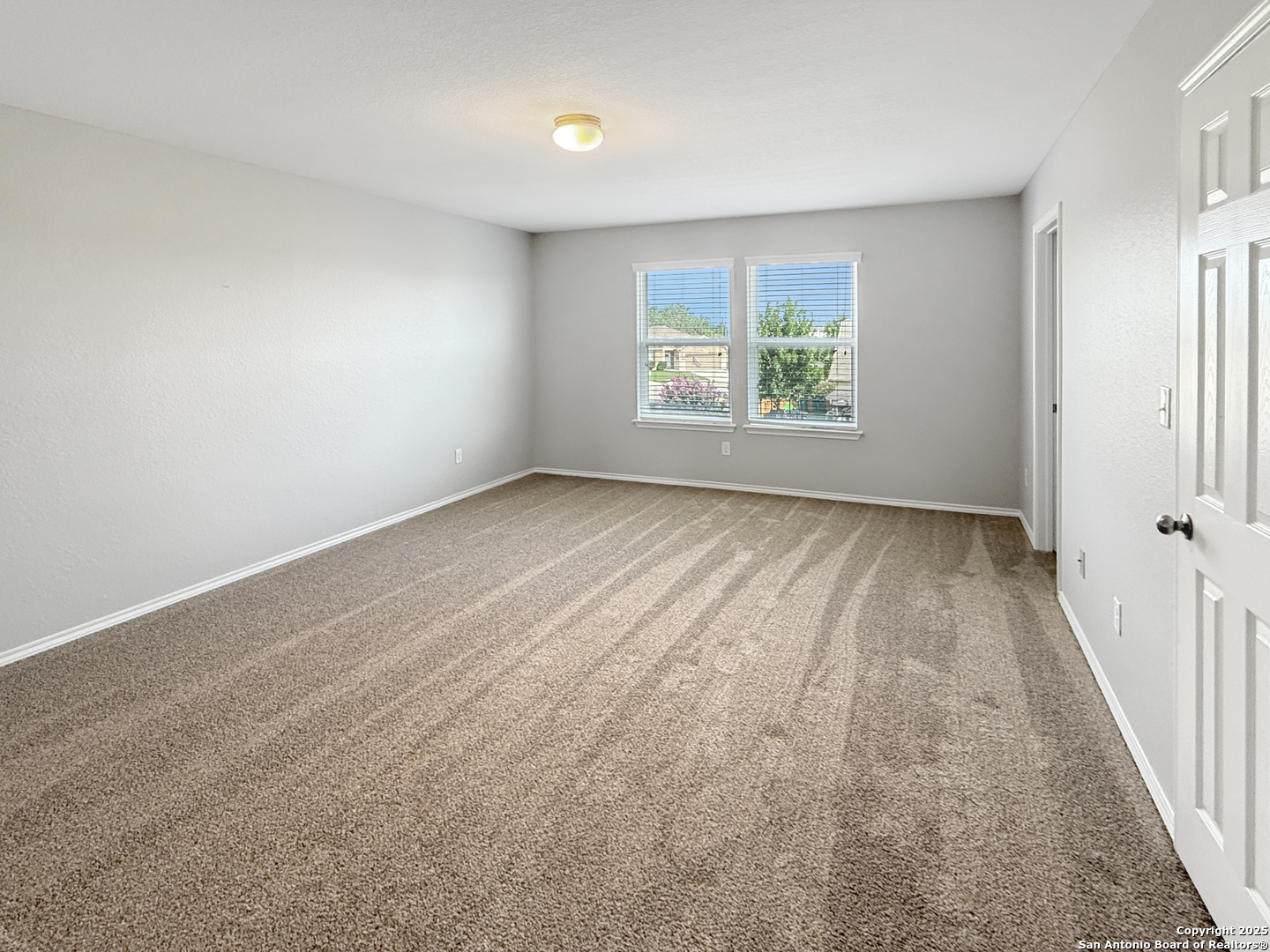 8734 Anton Schumann Drive Converse TX 78109