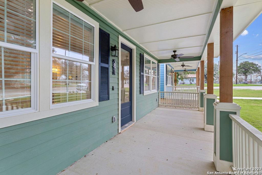291 S East Avenue New Braunfels TX 78130