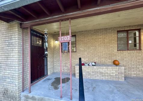 1202 Vanderbilt San Antonio TX 78210