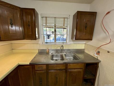 1202 Vanderbilt San Antonio TX 78210