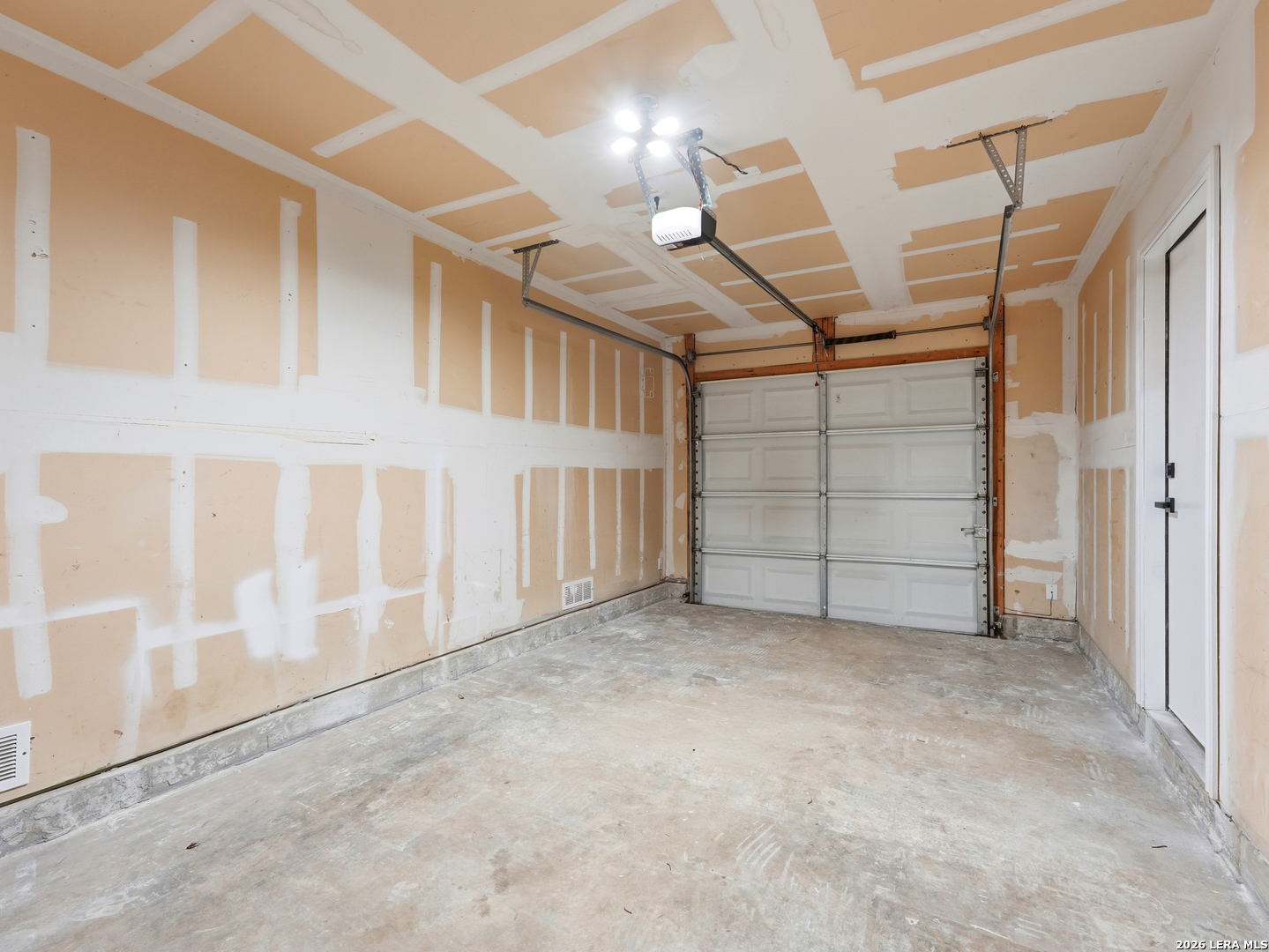 26 Beacon Bay San Antonio TX 78239