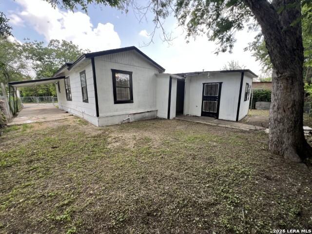 2812 Vera Cruz San Antonio TX 78207