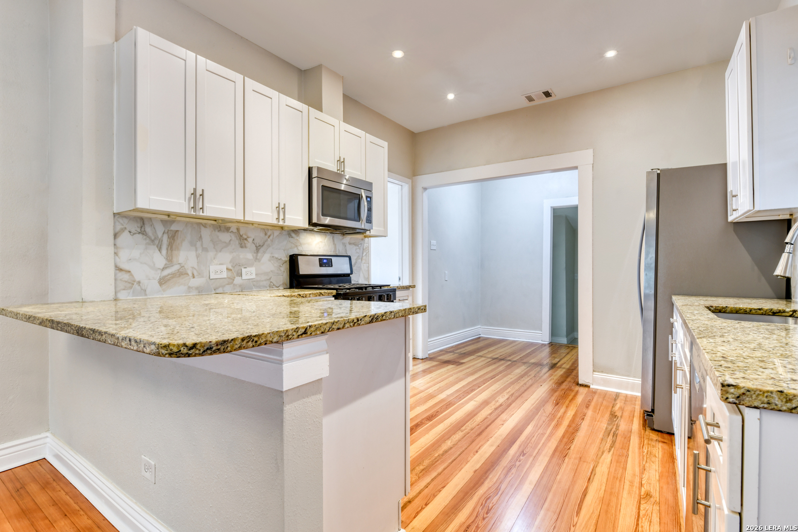1932 W Huisache San Antonio TX 78201