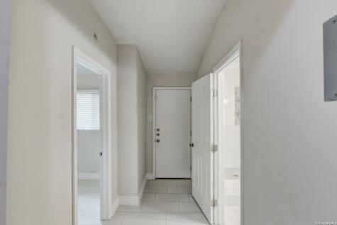 1932 W Huisache San Antonio TX 78201