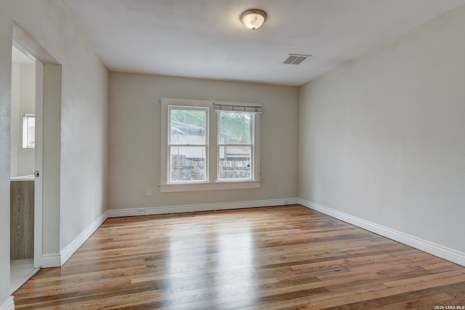 1932 W Huisache San Antonio TX 78201