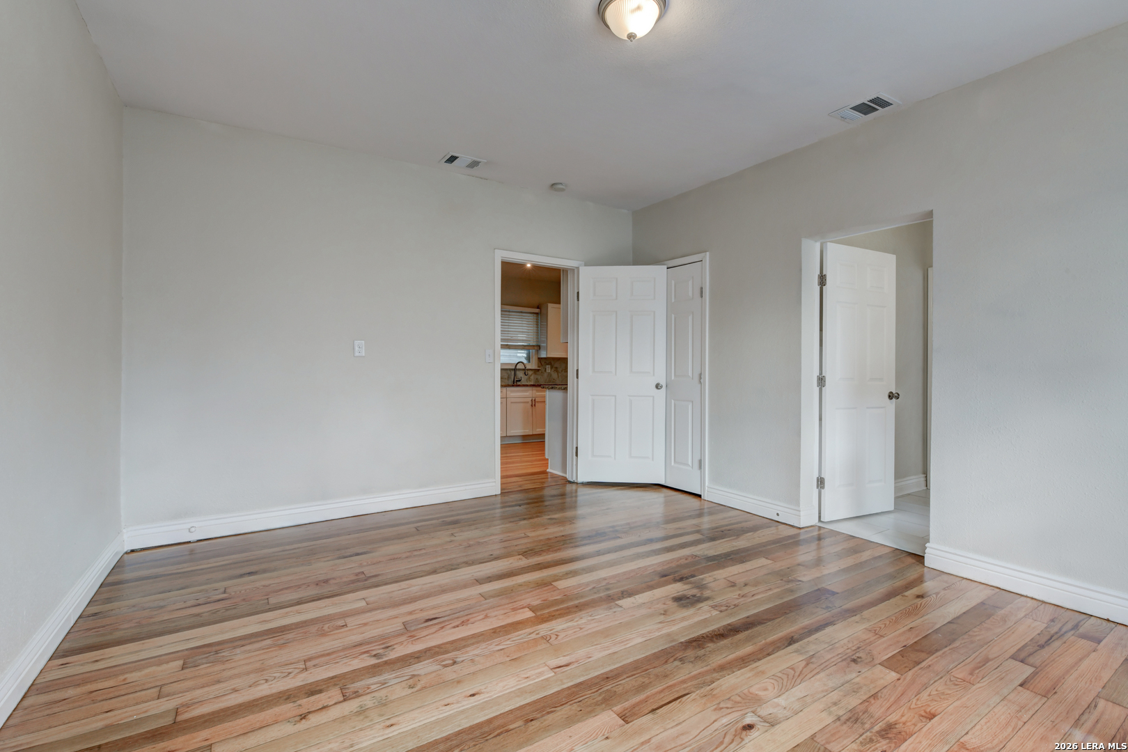 1932 W Huisache San Antonio TX 78201