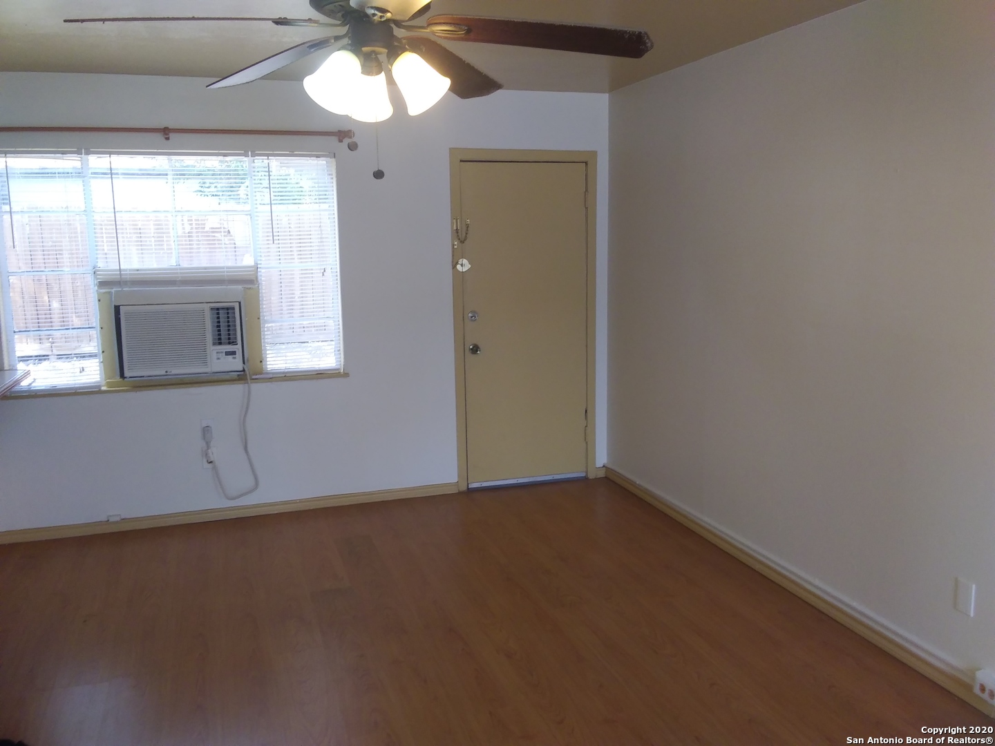 805 Eleanor Avenue San Antonio TX 78209