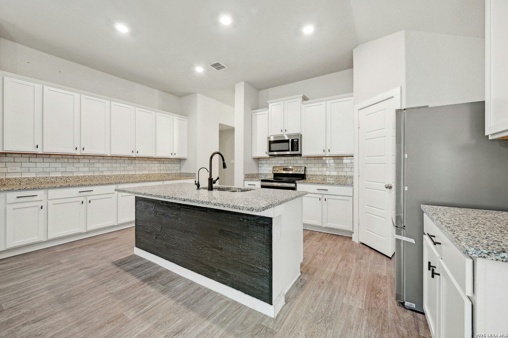 5507 Pearl Valley San Antonio TX 78242