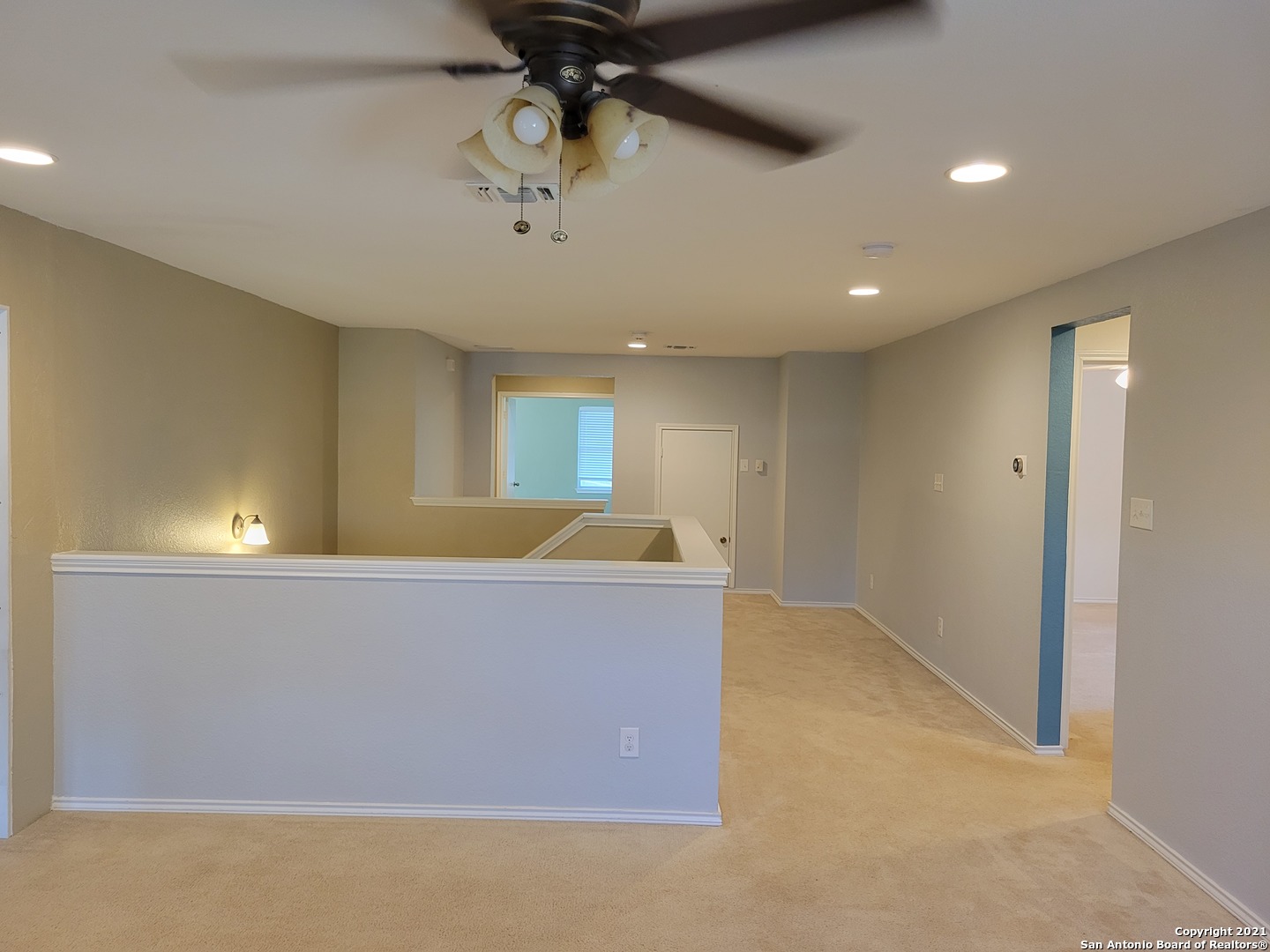 10919 Fox Crest Live Oak TX 78233