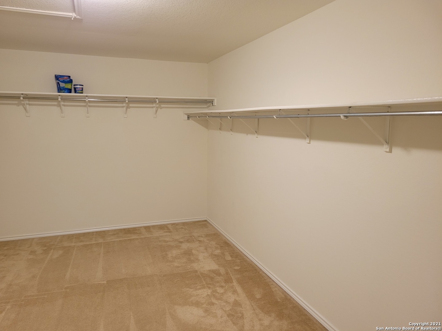 10919 Fox Crest Live Oak TX 78233