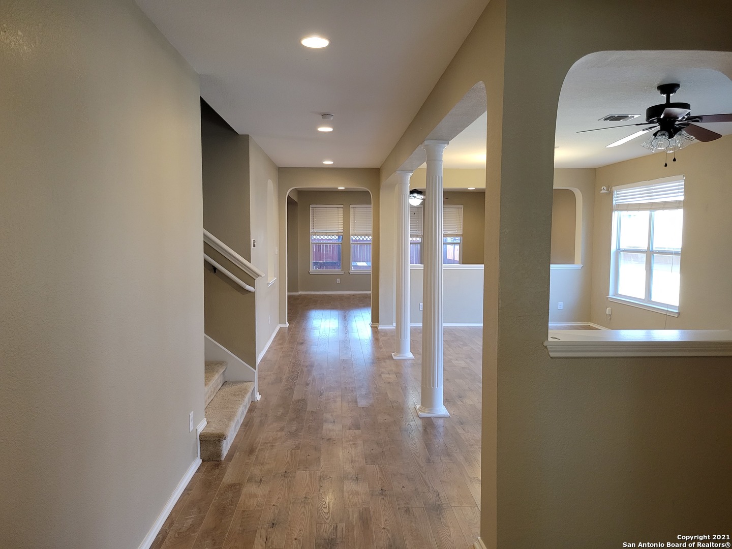 10919 Fox Crest Live Oak TX 78233