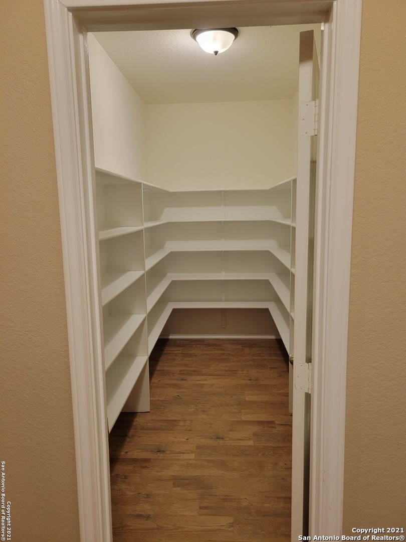 10919 Fox Crest Live Oak TX 78233