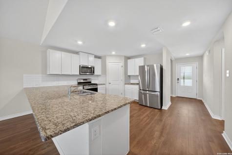 4618 Chalk Flats San Antonio TX 78253
