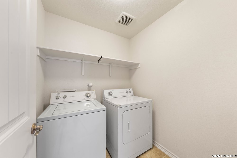7347 Bluebonnet Bay San Antonio TX 78218