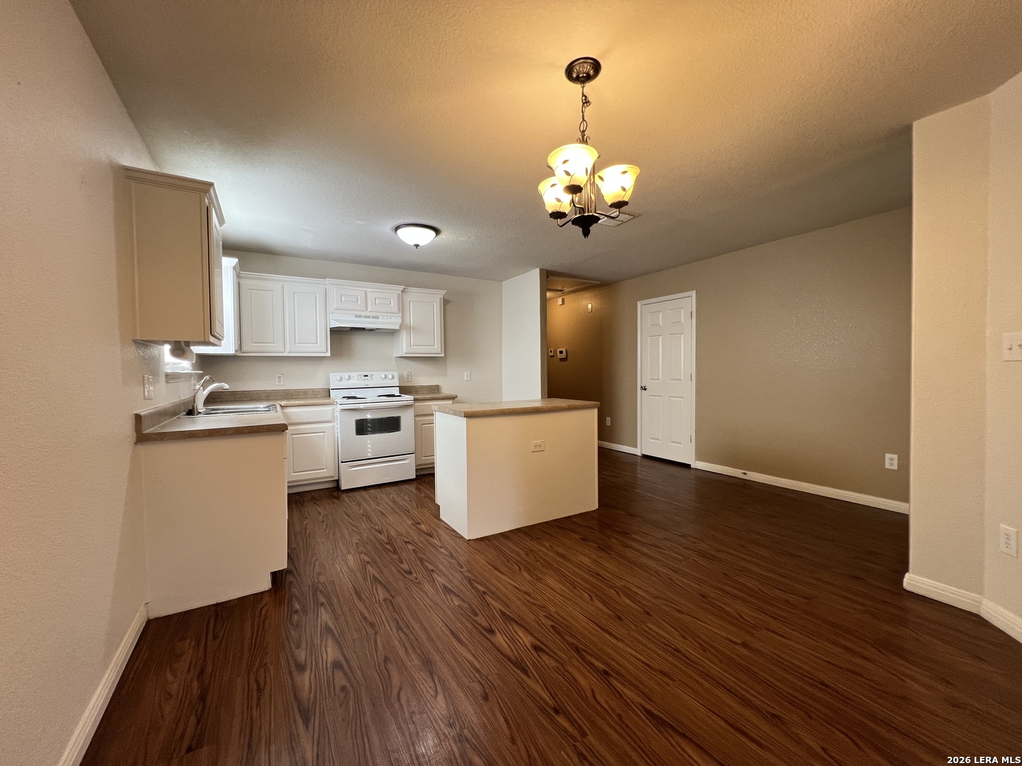 5706 Hickory Canyon San Antonio TX 78252