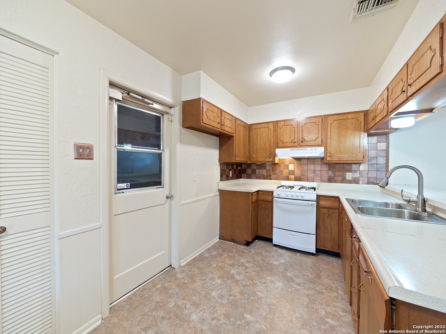 5810 Brenda Lane San Antonio TX 78240