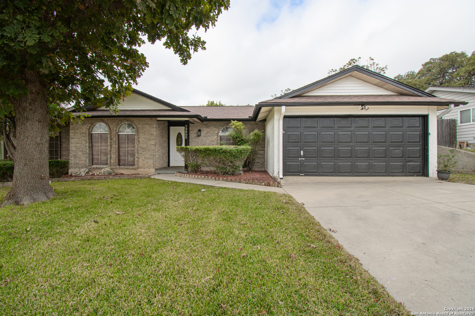 12605 Moss Hollow Live Oak TX 78233