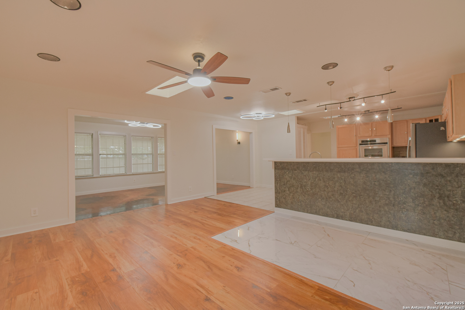 12605 Moss Hollow Live Oak TX 78233