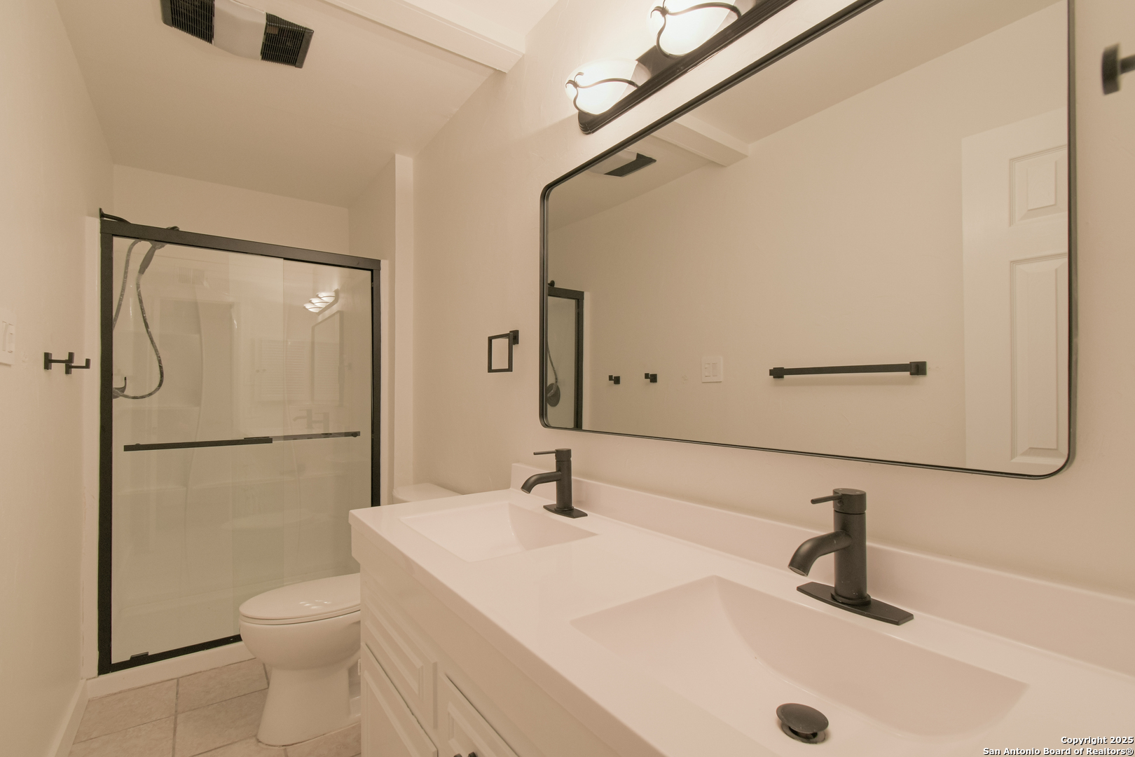 12605 Moss Hollow Live Oak TX 78233