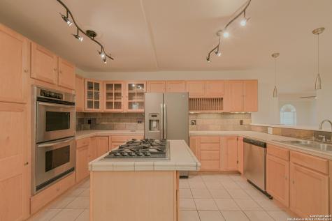 12605 Moss Hollow Live Oak TX 78233