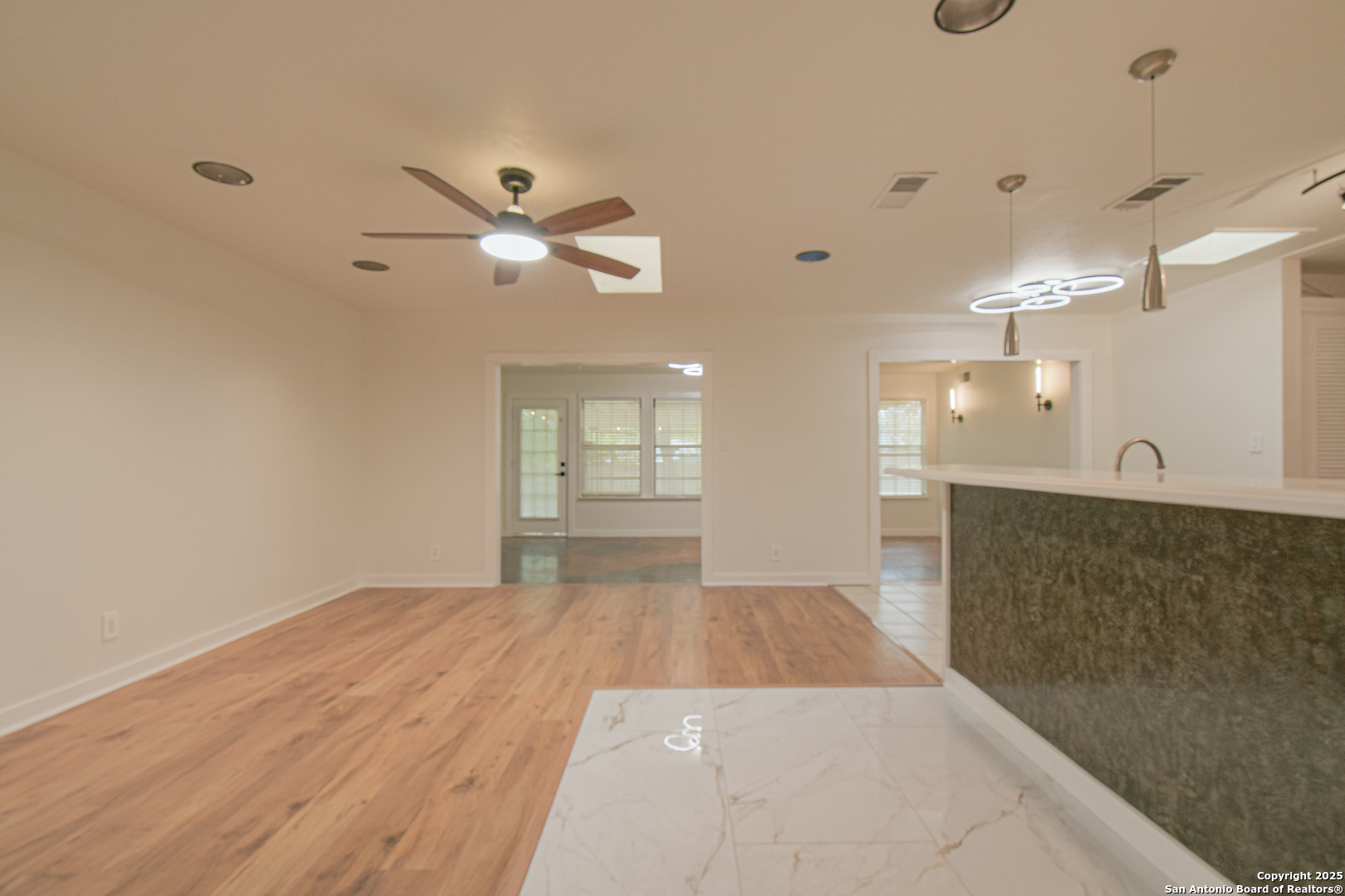 12605 Moss Hollow Live Oak TX 78233