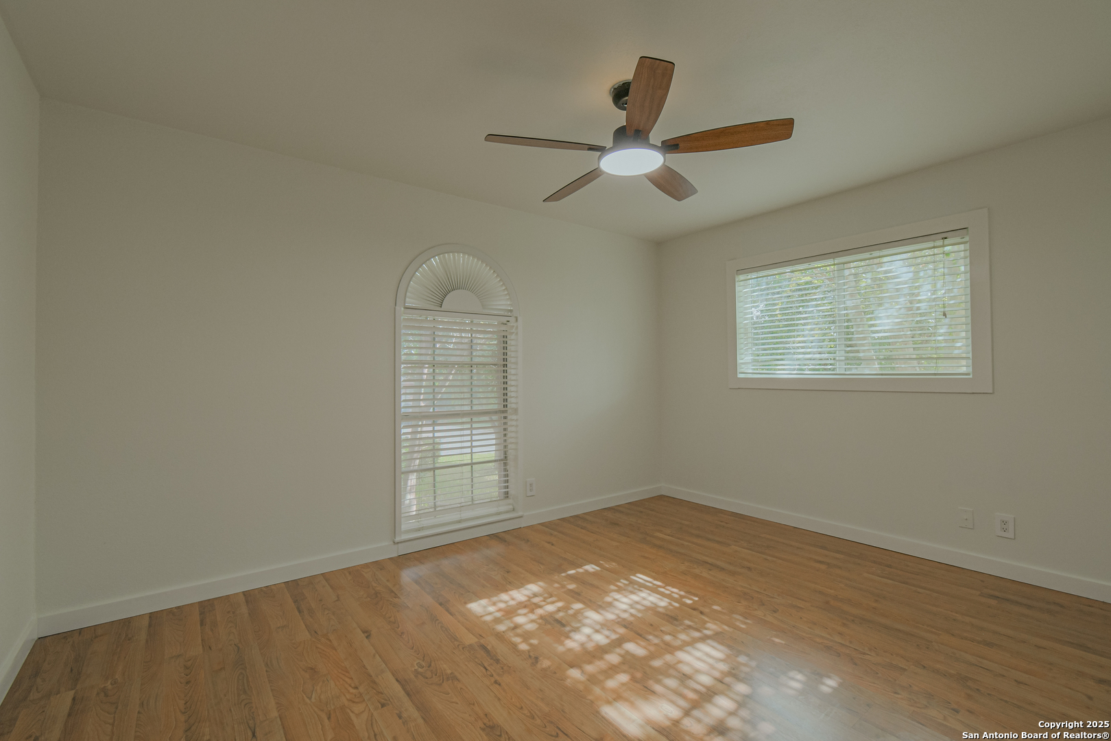12605 Moss Hollow Live Oak TX 78233