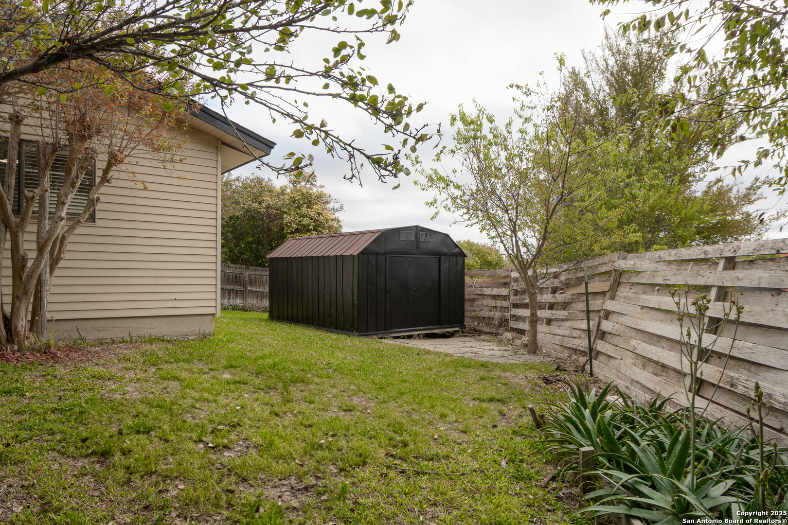 12605 Moss Hollow Live Oak TX 78233