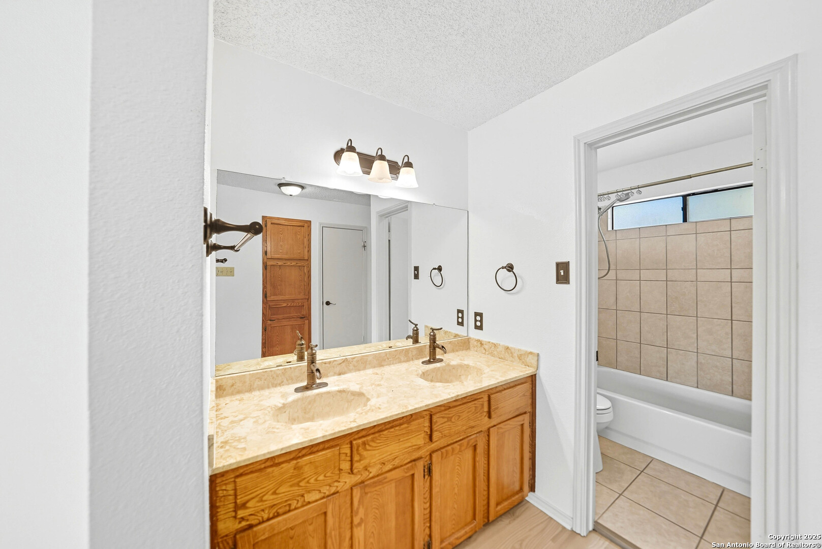8419 Timber Mill San Antonio TX 78250
