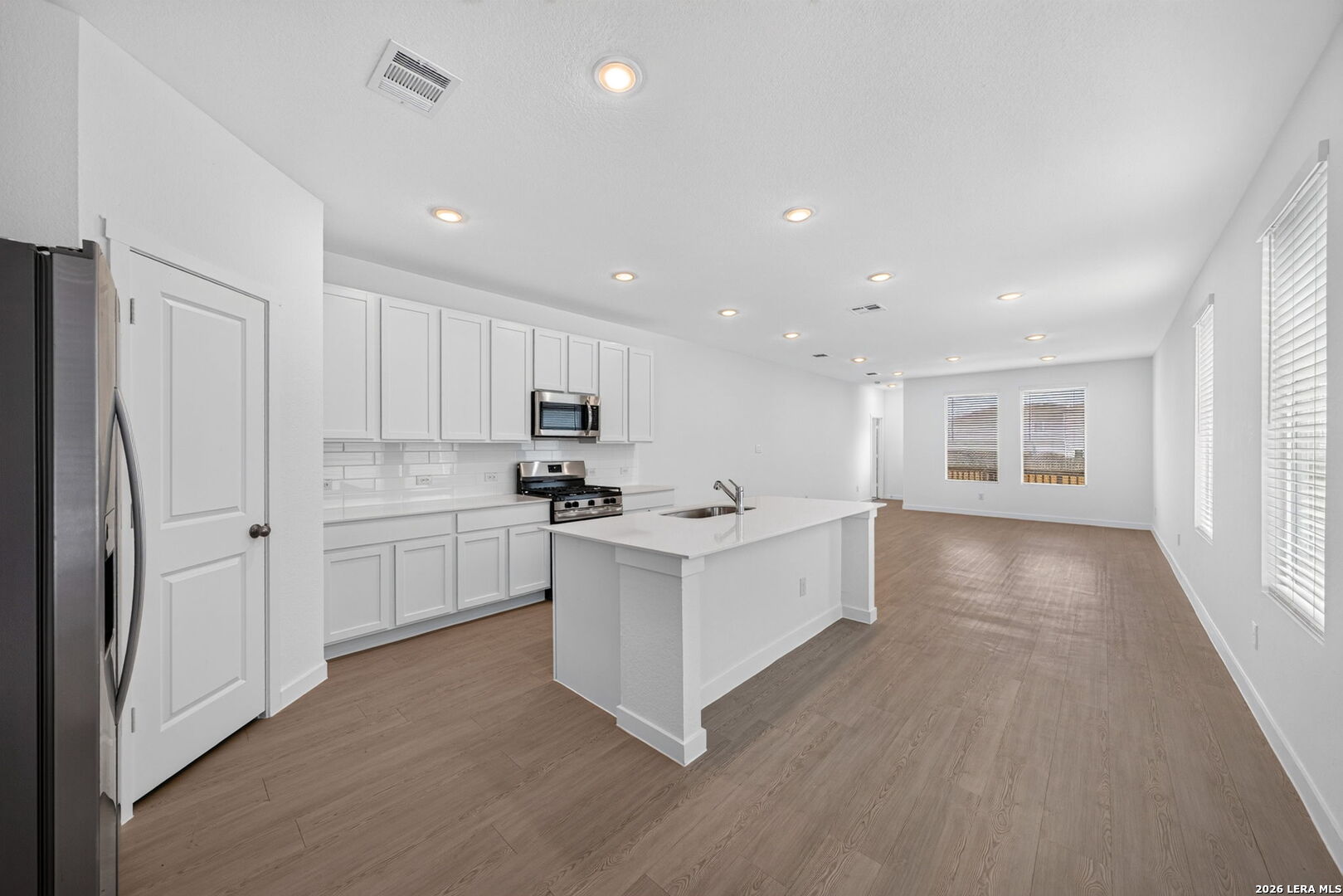 910 Moonshine Lane Marion TX 78132