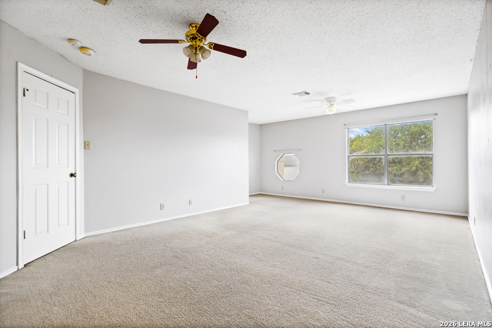 8934 Kenton Mist San Antonio TX 78240
