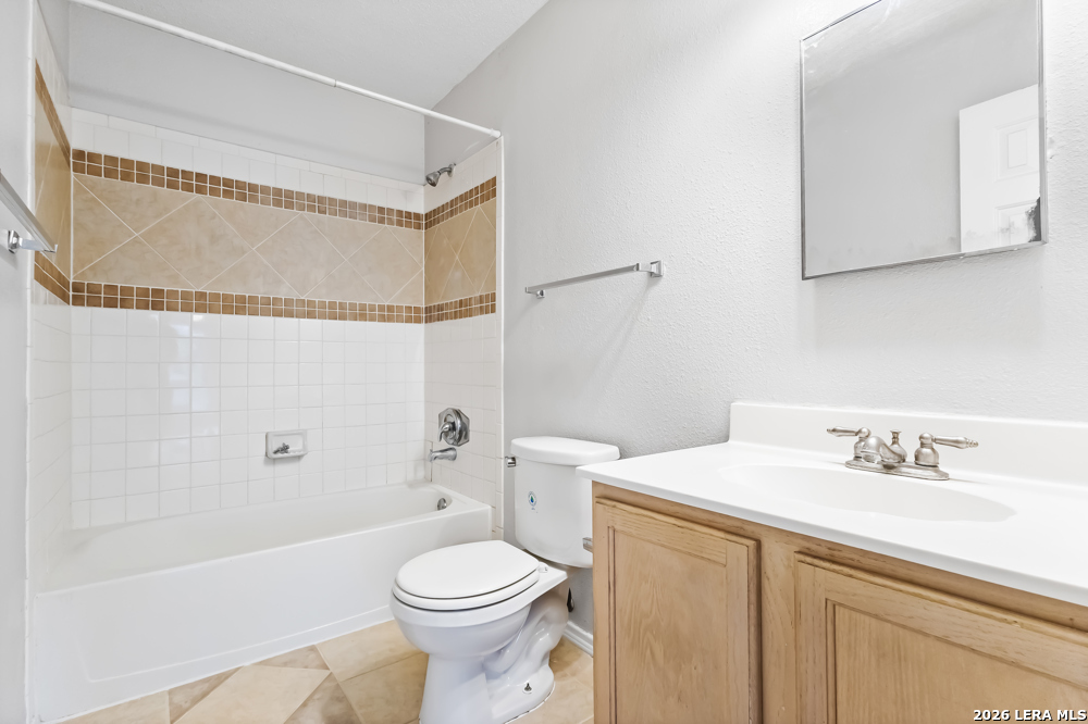 8934 Kenton Mist San Antonio TX 78240