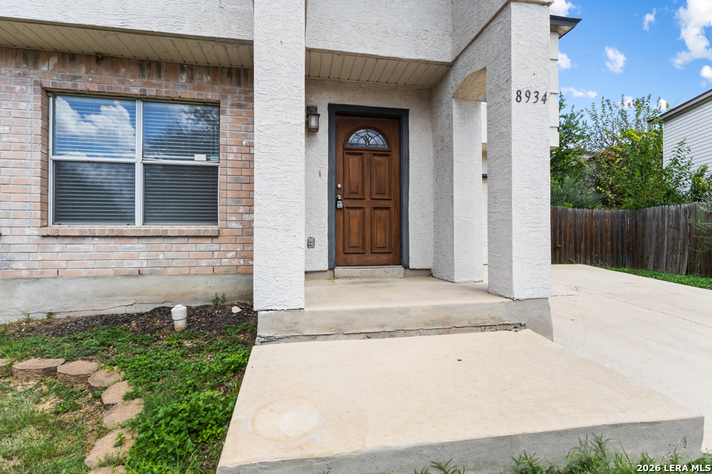 8934 Kenton Mist San Antonio TX 78240