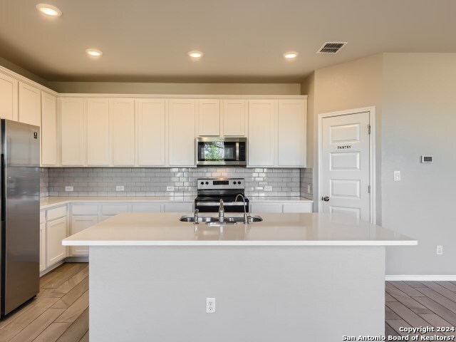 3331 Rosita Way San Antonio TX 78224