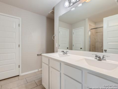 3331 Rosita Way San Antonio TX 78224