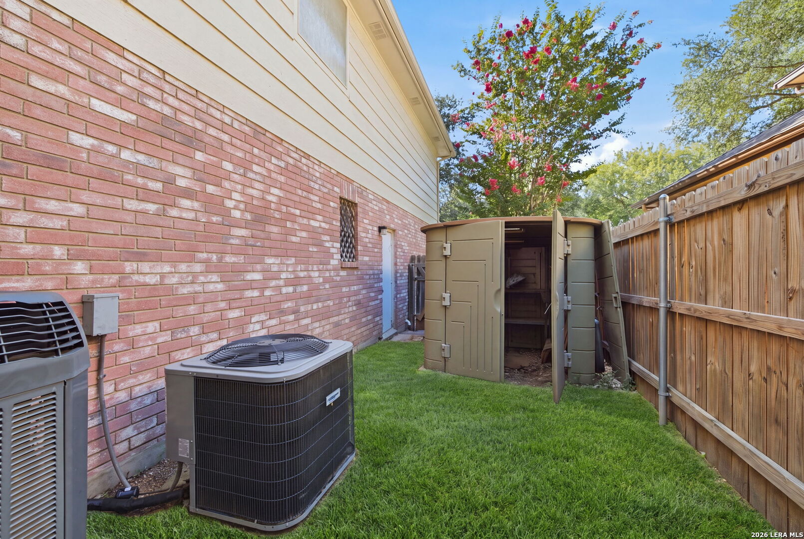 832 Dimrock Schertz TX 78154