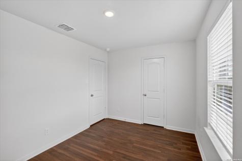 3819 Leighton Harbor Von Ormy TX 78073