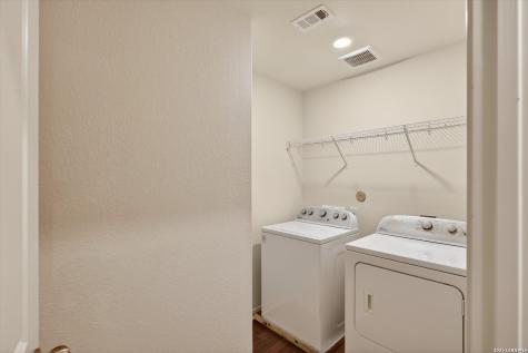 3819 Leighton Harbor Von Ormy TX 78073