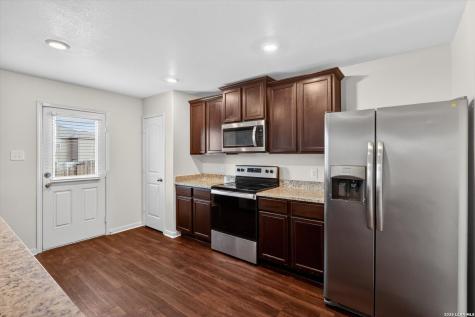 3819 Leighton Harbor Von Ormy TX 78073